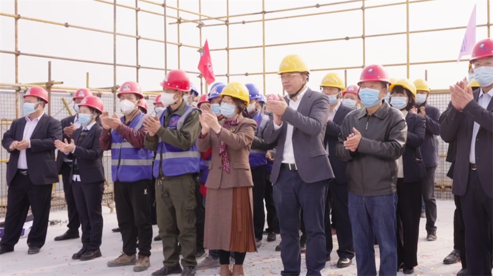 ����ף������ʱ���������ǲ�����z6mg�Ƽ����¶��ڴ�¥�ⶥ��ʽԲ�����